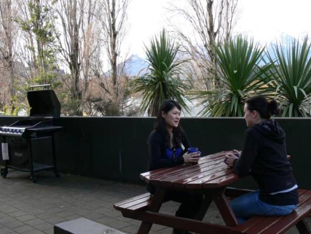 Haka House Queenstown Lakefront Exterior photo